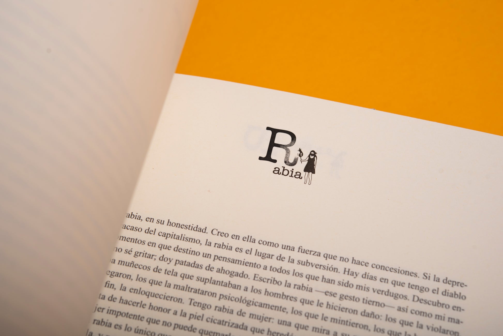 Días de inercia - Lizeth León - Imagen 3