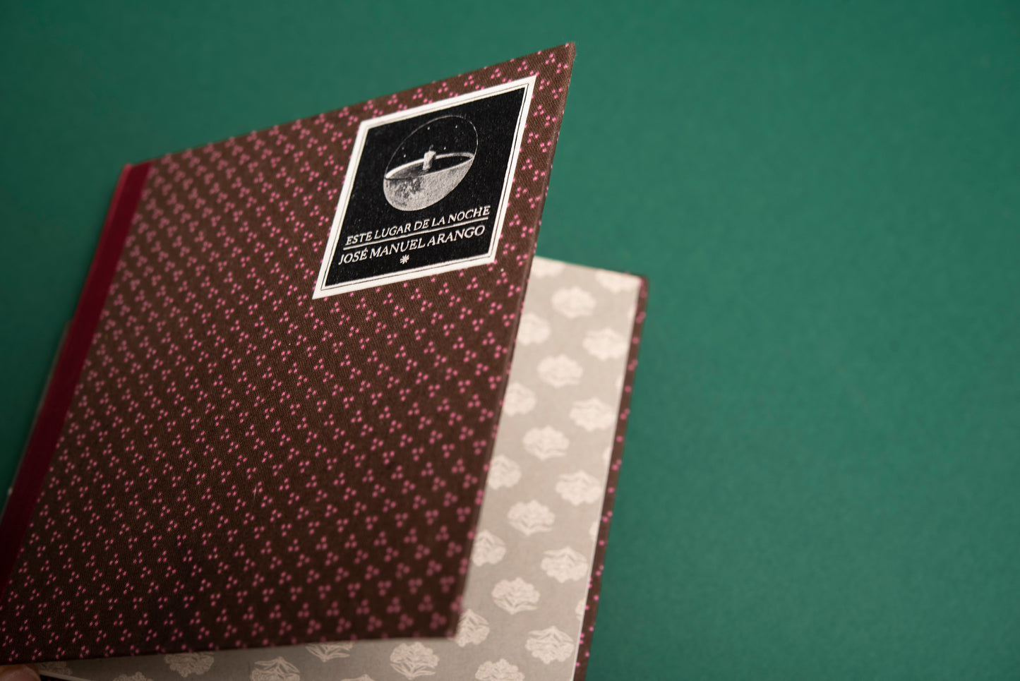 Este lugar de la noche - José Manuel Arango - Imagen 4
